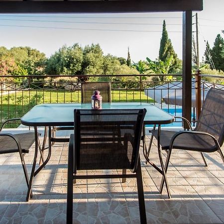 Villa Irida Afrato Екстер'єр фото