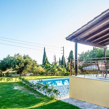 Villa Irida Afrato Екстер'єр фото
