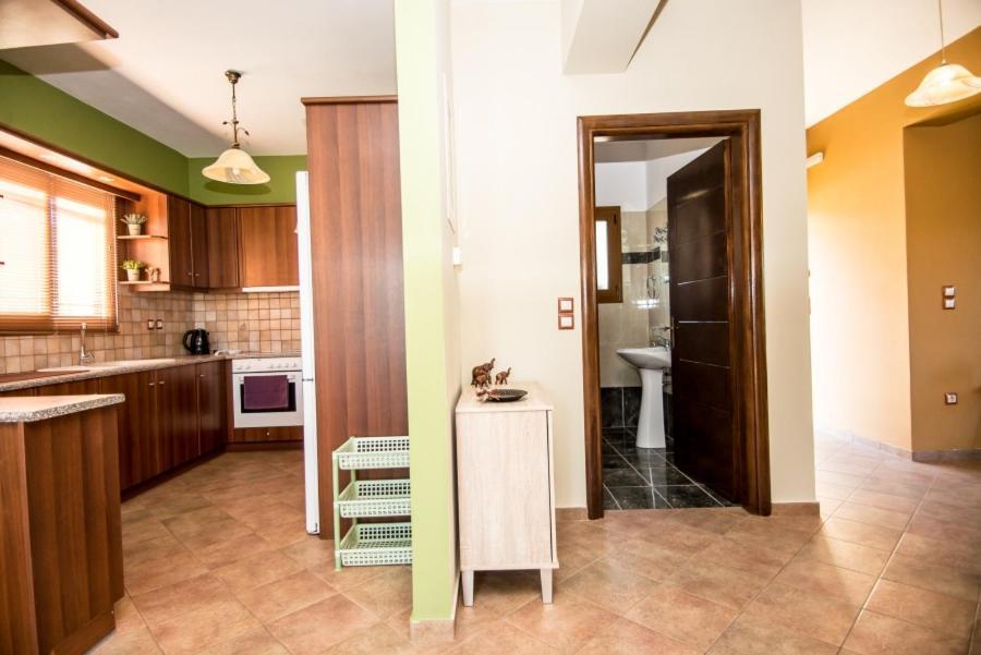 Villa Irida Afrato Екстер'єр фото