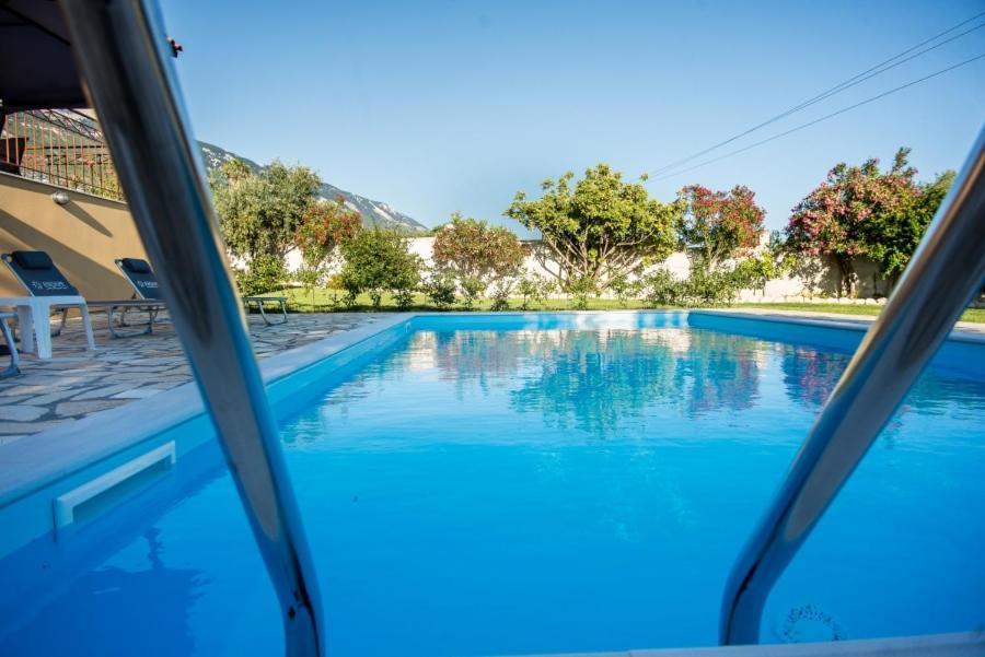 Villa Irida Afrato Екстер'єр фото