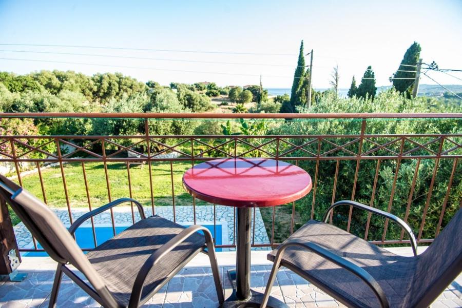 Villa Irida Afrato Екстер'єр фото